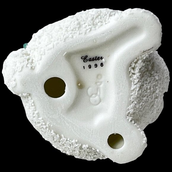 1996 Snowbabies Dept 56 Bunny Rabbit Figurine Vintage Easter Carrot Hand Painted - Picture 10 of 10